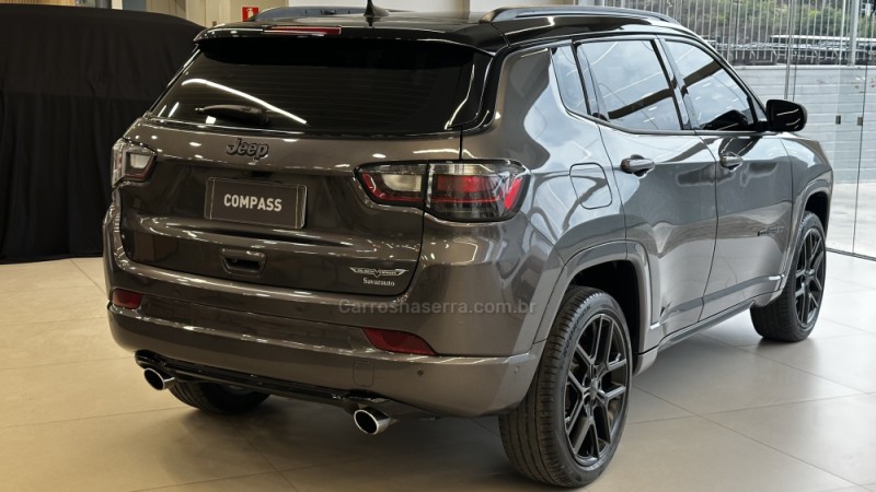 COMPASS 2.0 HURRICANE BLACKHAWK 4X4 TURBO GASOLINA 4P AUTOMÁTICO - 2025 - CAXIAS DO SUL