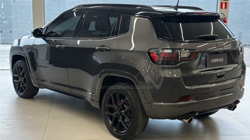 COMPASS 2.0 HURRICANE BLACKHAWK 4X4 TURBO GASOLINA 4P AUTOMÁTICO - 2025 - CAXIAS DO SUL