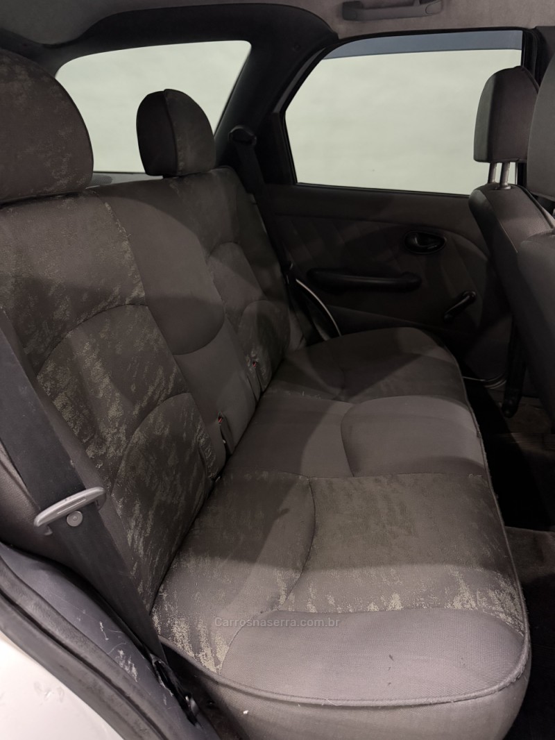 PALIO 1.8 MPI ADVENTURE WEEKEND 8V FLEX 4P MANUAL - 2004 - CAXIAS DO SUL