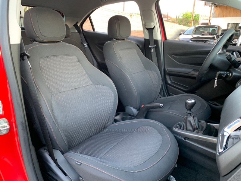 ONIX 1.4 MPFI LT 8V FLEX 4P MANUAL - 2015 - CAXIAS DO SUL