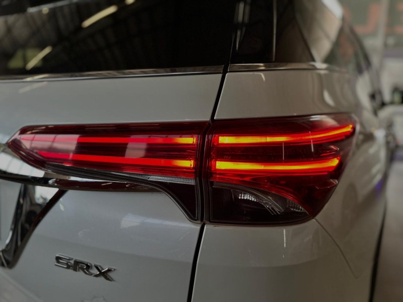 HILUX SW4 2.8 SRX 4X4 16V TURBO INTERCOOLER DIESEL 4P AUTOMÁTICO - 2017 - CAXIAS DO SUL