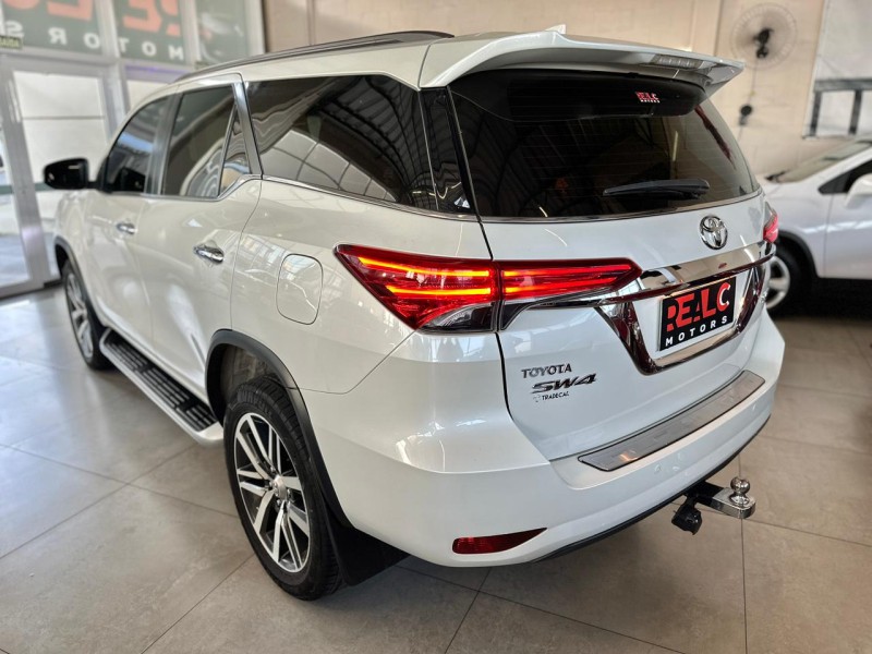 HILUX SW4 2.8 SRX 4X4 16V TURBO INTERCOOLER DIESEL 4P AUTOMÁTICO - 2017 - CAXIAS DO SUL