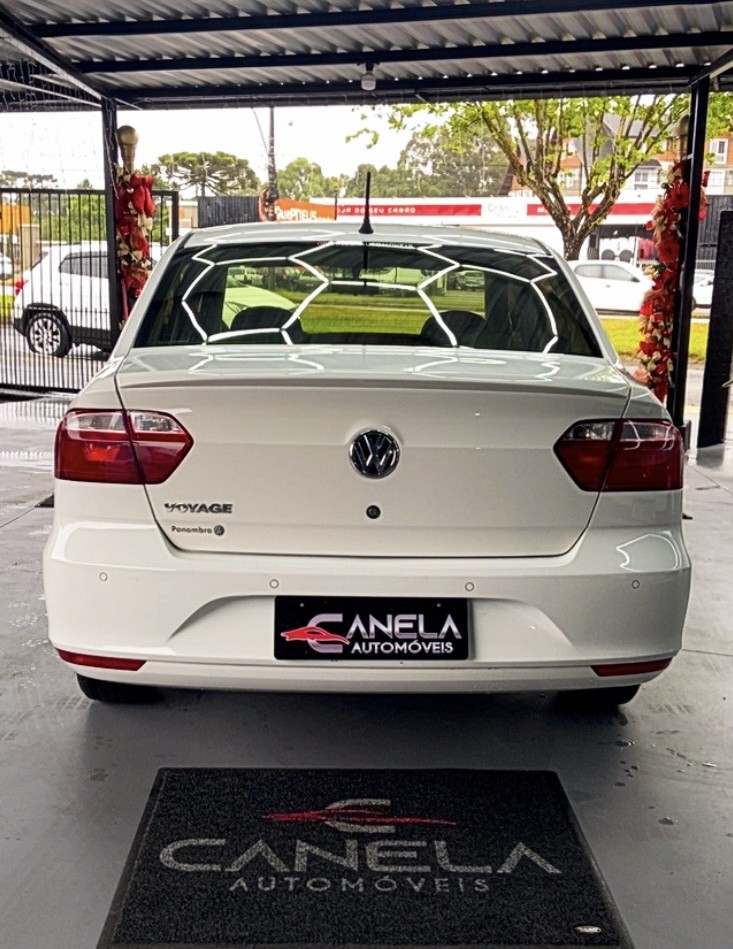 VOYAGE 1.0 MI COMFORTLINE 8V FLEX 4P MANUAL - 2015 - CANELA