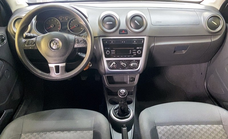 VOYAGE 1.0 MI COMFORTLINE 8V FLEX 4P MANUAL - 2015 - CANELA