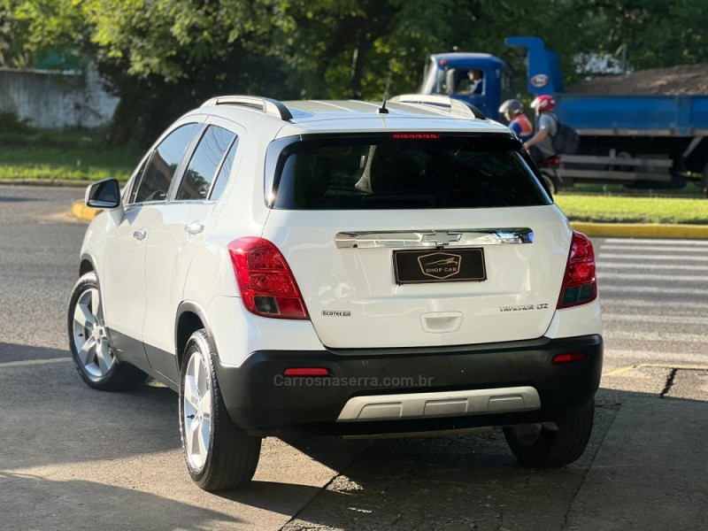 TRACKER 1.8 MPFI LTZ 4X2 16V FLEX 4P AUTOMÁTICO - 2014 - MONTENEGRO