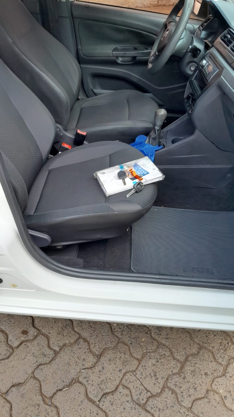 GOL 1.0 MI TRENDLINE 8V FLEX 4P MANUAL - 2017 - ESTRELA