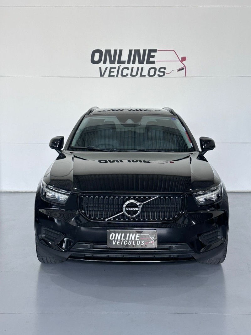 XC 40 2.0 T4 GASOLINA MOMENTUM 190CV FWD  - 2021 - FARROUPILHA
