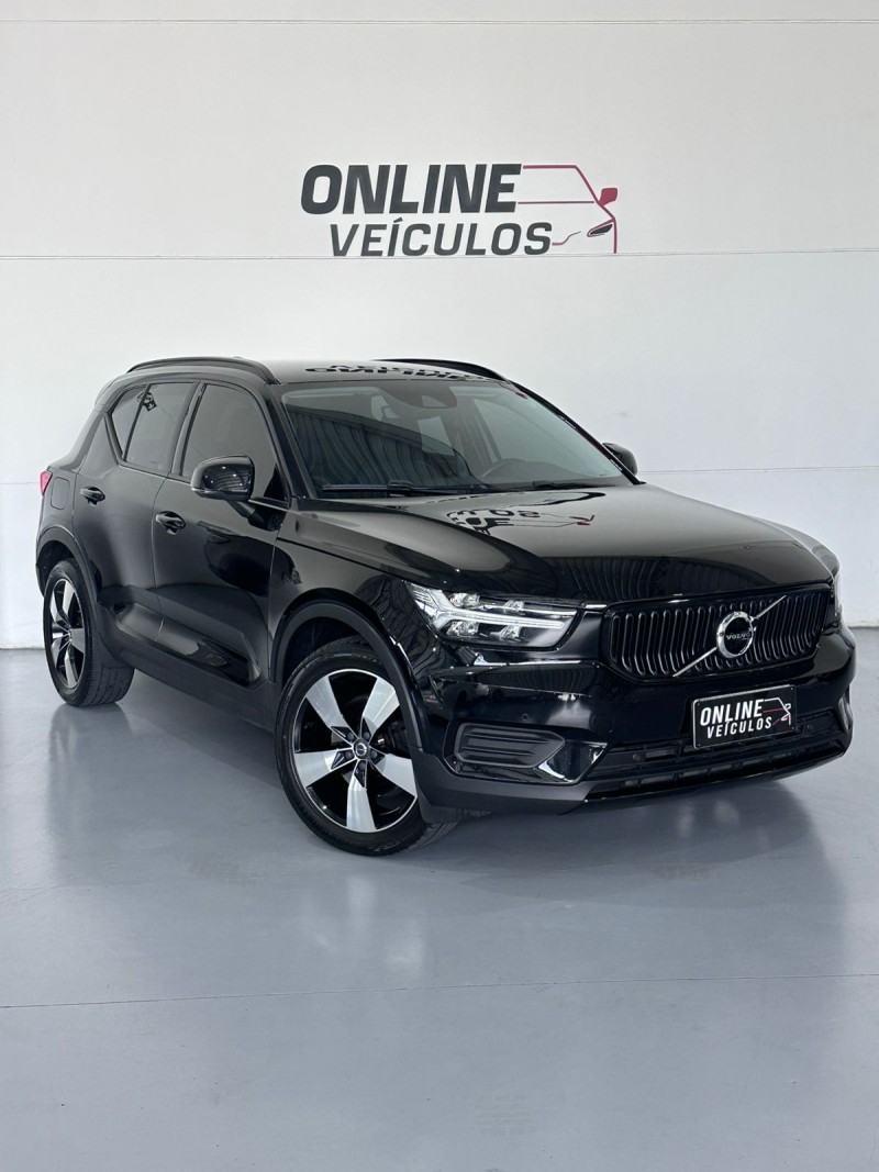 XC 40 2.0 T4 GASOLINA MOMENTUM 190CV FWD  - 2021 - FARROUPILHA