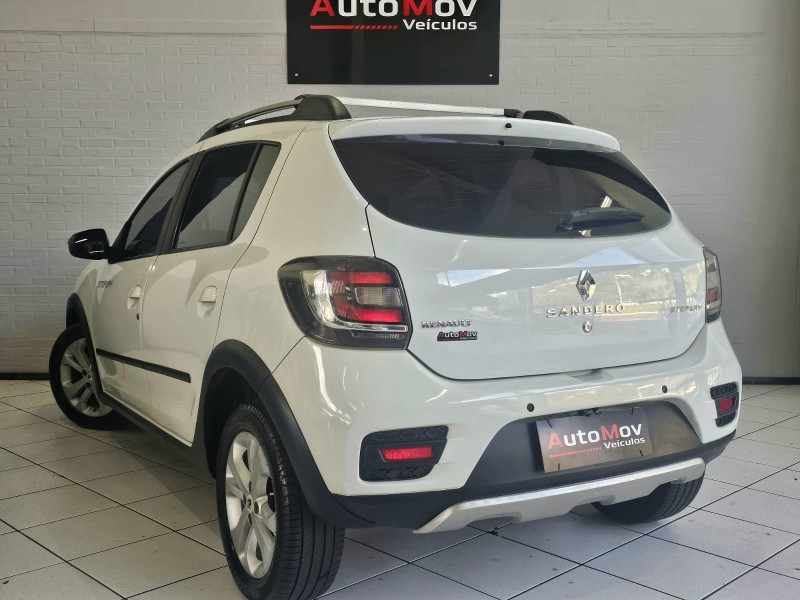 SANDERO 1.6 STEPWAY 8V FLEX 4P MANUAL - 2015 - CAXIAS DO SUL