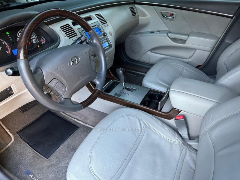 AZERA 3.0 MPFI GLS V6 24V GASOLINA 4P AUTOMÁTICO - 2009 - CAMPO BOM