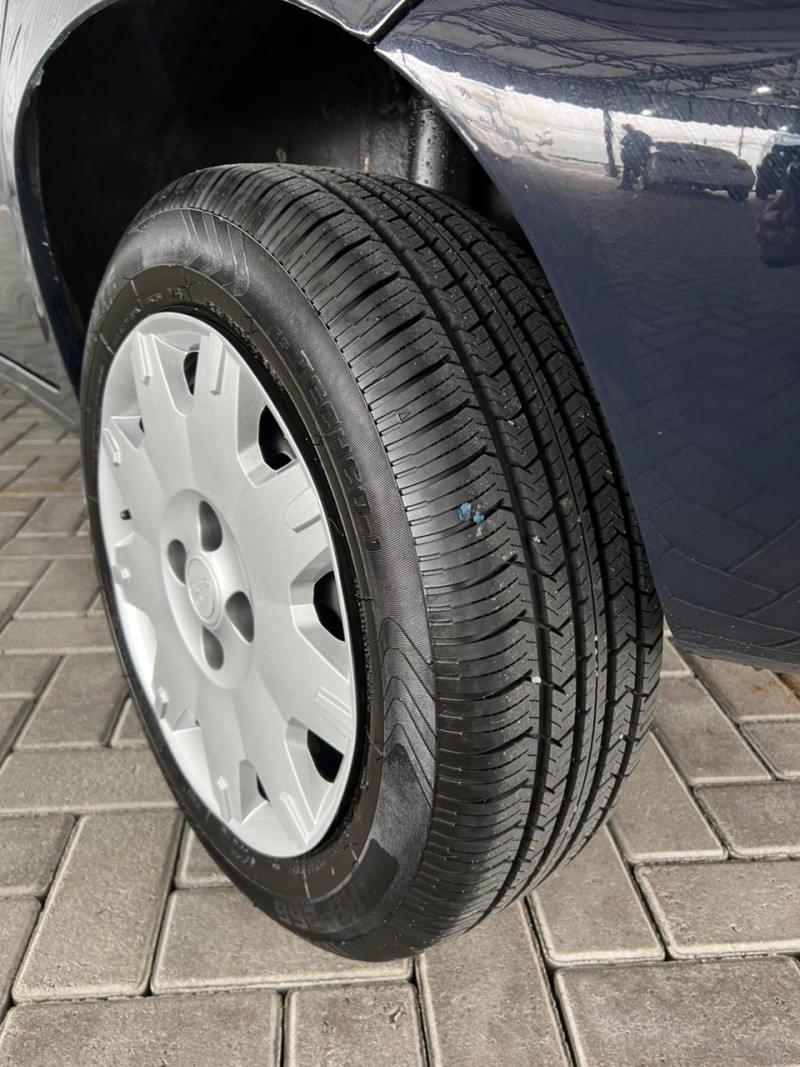 CELTA 1.4 MPFI ENERGY 8V GASOLINA 4P MANUAL - 2004 - CAXIAS DO SUL