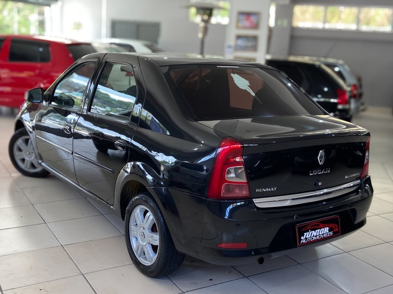 LOGAN 1.6 EXPRESSION 16V FLEX 4P AUTOMÁTICO - 2013 - CAXIAS DO SUL