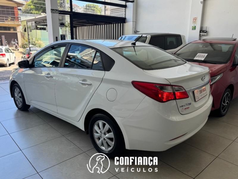 HB20S 1.6 COMFORT PLUS 16V FLEX 4P AUTOMÁTICO - 2015 - BENTO GONçALVES