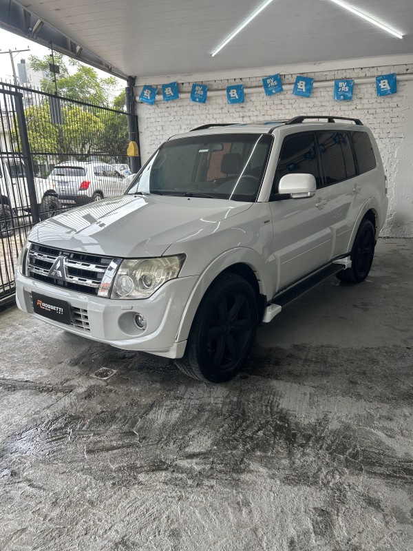PAJERO FULL 3.2 HPE 4X4 16V TURBO INTERCOOLER DIESEL 4P AUTOMÁTICO - 2013 - CAXIAS DO SUL