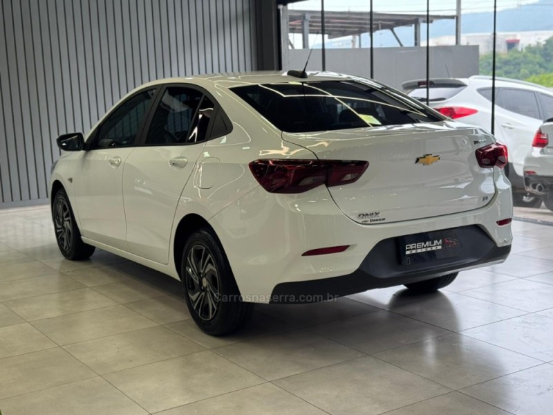 ONIX 1.0 LT 12V TURBO FLEX 4P MANUAL - 2024 - DOIS IRMãOS
