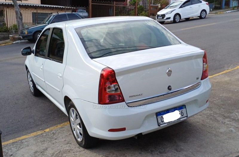 LOGAN 1.6 EXPRESSION 8V FLEX 4P MANUAL - 2013 - FARROUPILHA