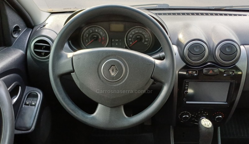 LOGAN 1.6 EXPRESSION 8V FLEX 4P MANUAL - 2013 - FARROUPILHA