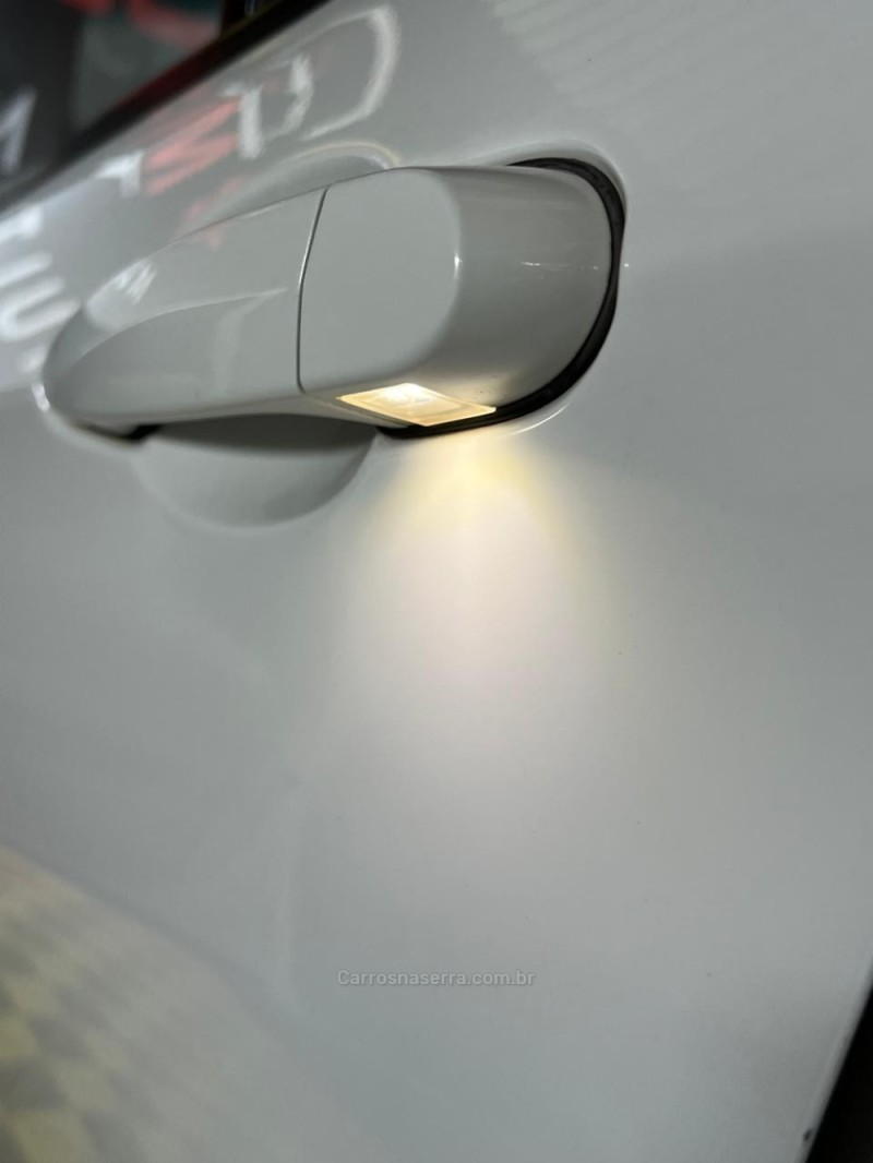 X1 2.0 18I 4X2 16V GASOLINA 4P AUTOMÁTICO - 2014 - CAXIAS DO SUL