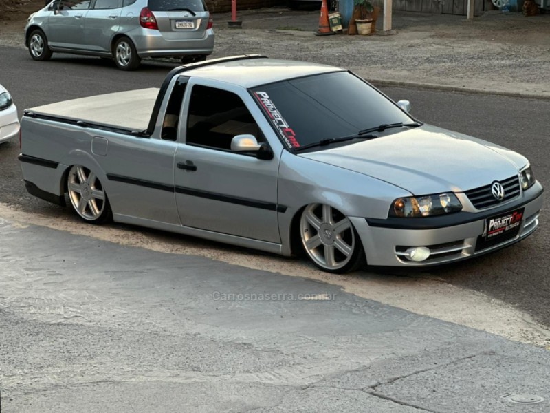 SAVEIRO 1.6 MI CS 8V GASOLINA 2P MANUAL G.III - 2002 - NOVO HAMBURGO