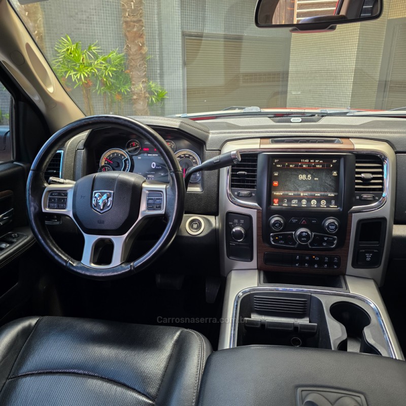 2500 LARAMIE 6.7 CD 4X4 TDI DIESEL 4P AUTOMÁTICA - 2017 - BENTO GONçALVES