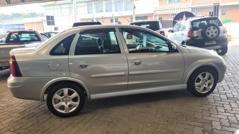 CORSA 1.4 MPFI PREMIUM 8V FLEX 4P MANUAL - 2010 - GARIBALDI