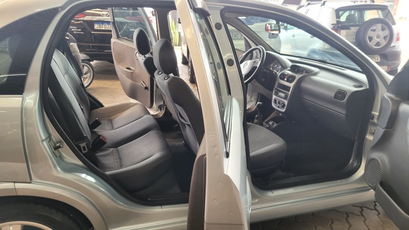 CORSA 1.4 MPFI PREMIUM 8V FLEX 4P MANUAL - 2010 - GARIBALDI