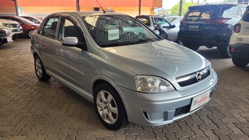 CORSA 1.4 MPFI PREMIUM 8V FLEX 4P MANUAL - 2010 - GARIBALDI