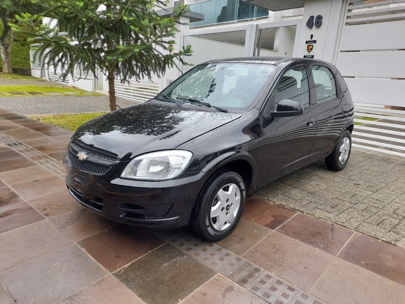CELTA 1.0 MPFI LT 8V FLEX 4P MANUAL