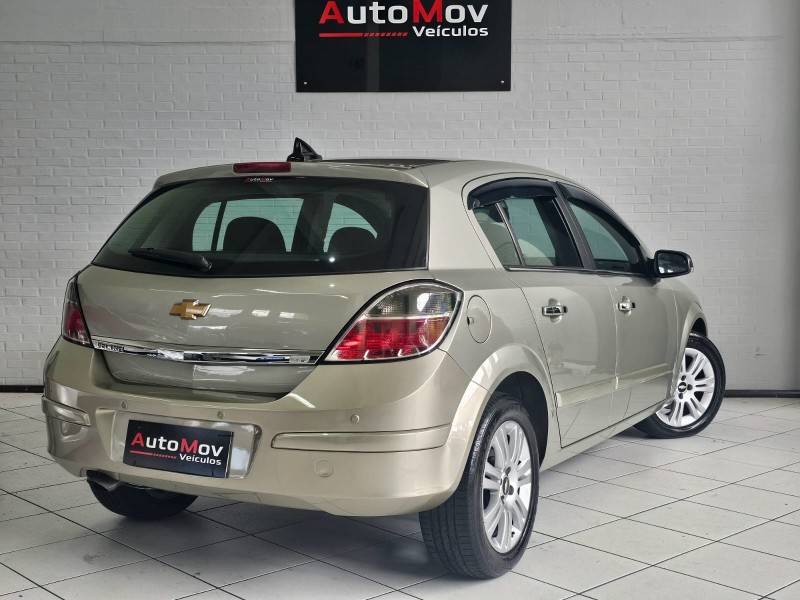 VECTRA 2.0 SFI GT HATCH 8V FLEX 4P MANUAL - 2010 - CAXIAS DO SUL
