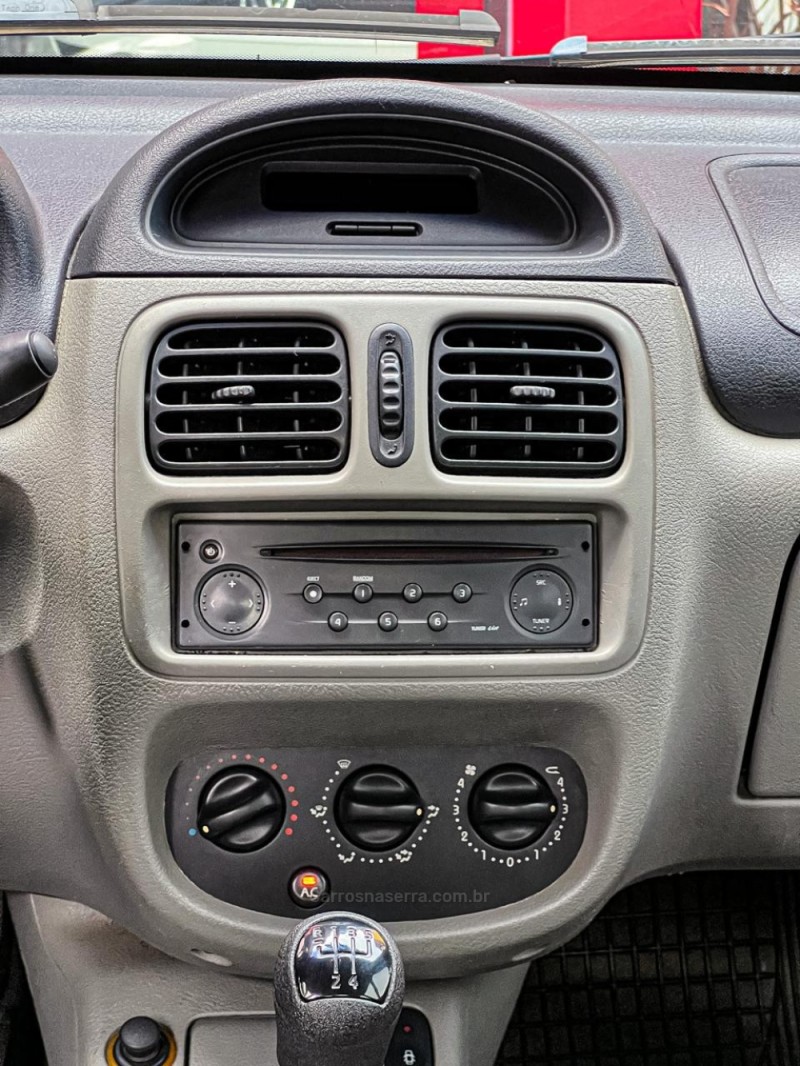 CLIO 1.0 PRIVILÉGE 16V GASOLINA 4P MANUAL - 2005 - CANELA