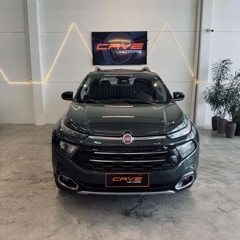 TORO 2.0 16V TURBO DIESEL VOLCANO AT9 4X4 AUTOMÁTICO - 2017 - CAXIAS DO SUL