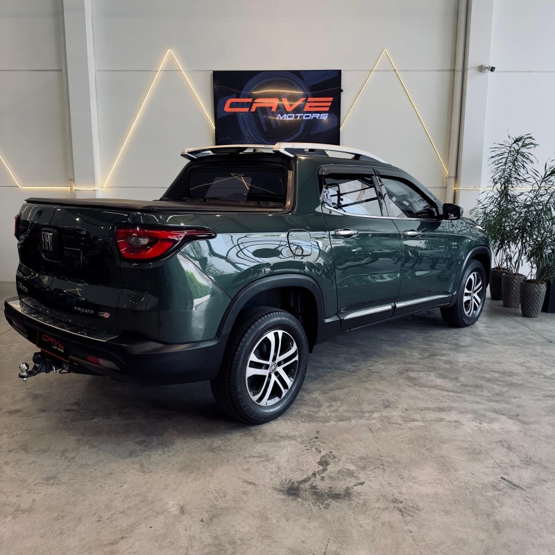 TORO 2.0 16V TURBO DIESEL VOLCANO AT9 4X4 AUTOMÁTICO - 2017 - CAXIAS DO SUL