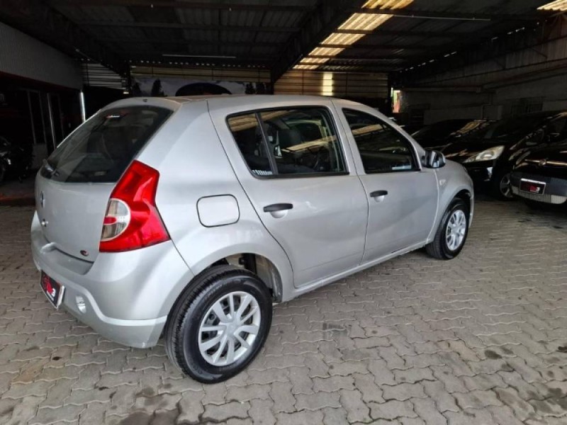 SANDERO 1.0 EXPRESSION 16V FLEX 4P MANUAL - 2014 - CAXIAS DO SUL