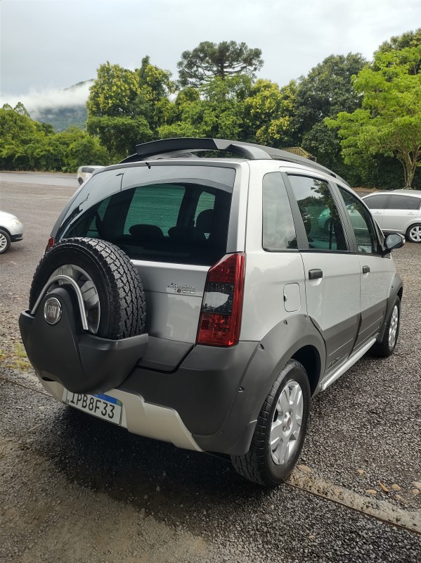 IDEA 1.8 MPI ADVENTURE LOCKER 8V FLEX 4P MANUAL - 2009 - VALE REAL