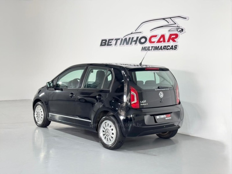 UP 1.0 MPI RUN UP 12V FLEX 4P MANUAL - 2015 - ESTâNCIA VELHA