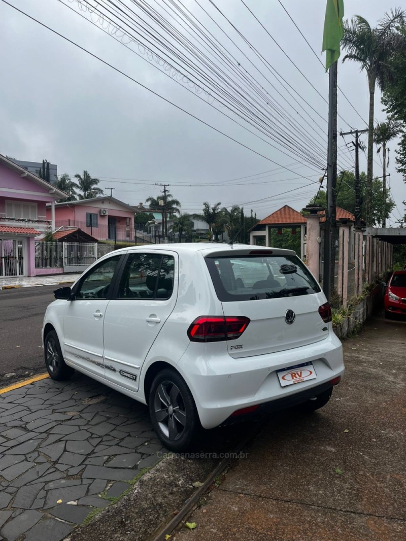 FOX 1.6 CONNECT 8V FLEX 4P MANUAL - 2019 - CARLOS BARBOSA
