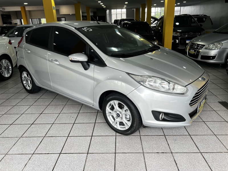 FIESTA 1.6 SE HATCH 16V FLEX 4P AUTOMÁTICO - 2015 - CAXIAS DO SUL