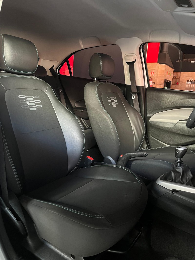 ONIX 1.0 LT 12V FLEX 4P MANUAL - 2019 - SãO LEOPOLDO