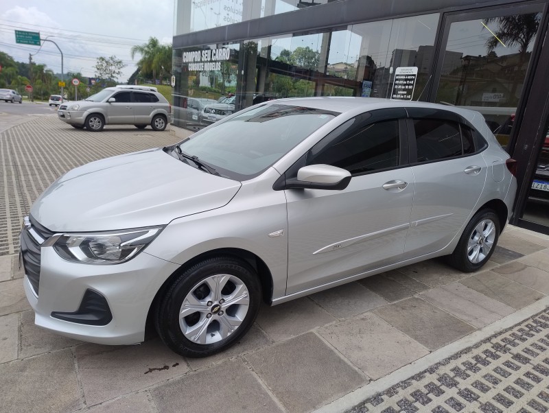 onix 1.0 lt 12v flex 4p manual 2020 caxias do sul