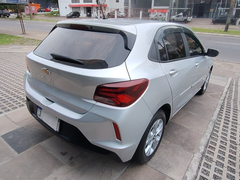 ONIX 1.0 LT 12V FLEX 4P MANUAL - 2020 - CAXIAS DO SUL