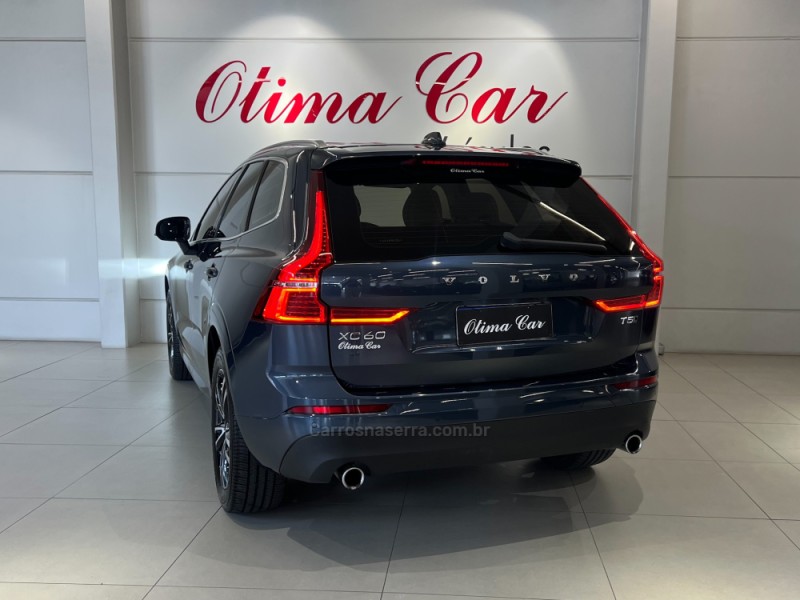 XC60 2.0 T5 MOMENTUM GASOLINA 4P AUTOMÁTICO - 2018 - FLORES DA CUNHA