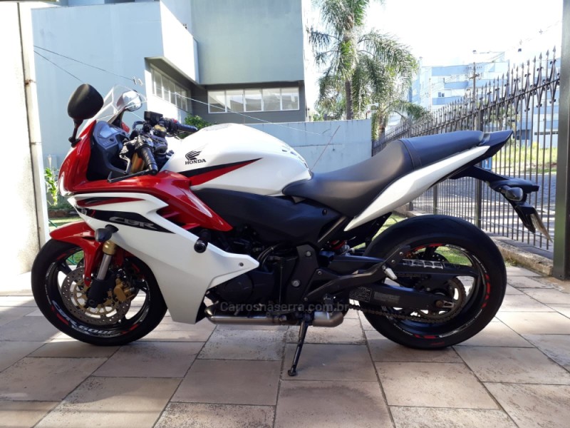 cb 600f  2013 farroupilha