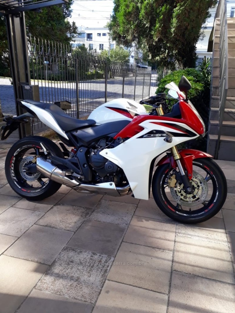 CB 600F  - 2013 - FARROUPILHA