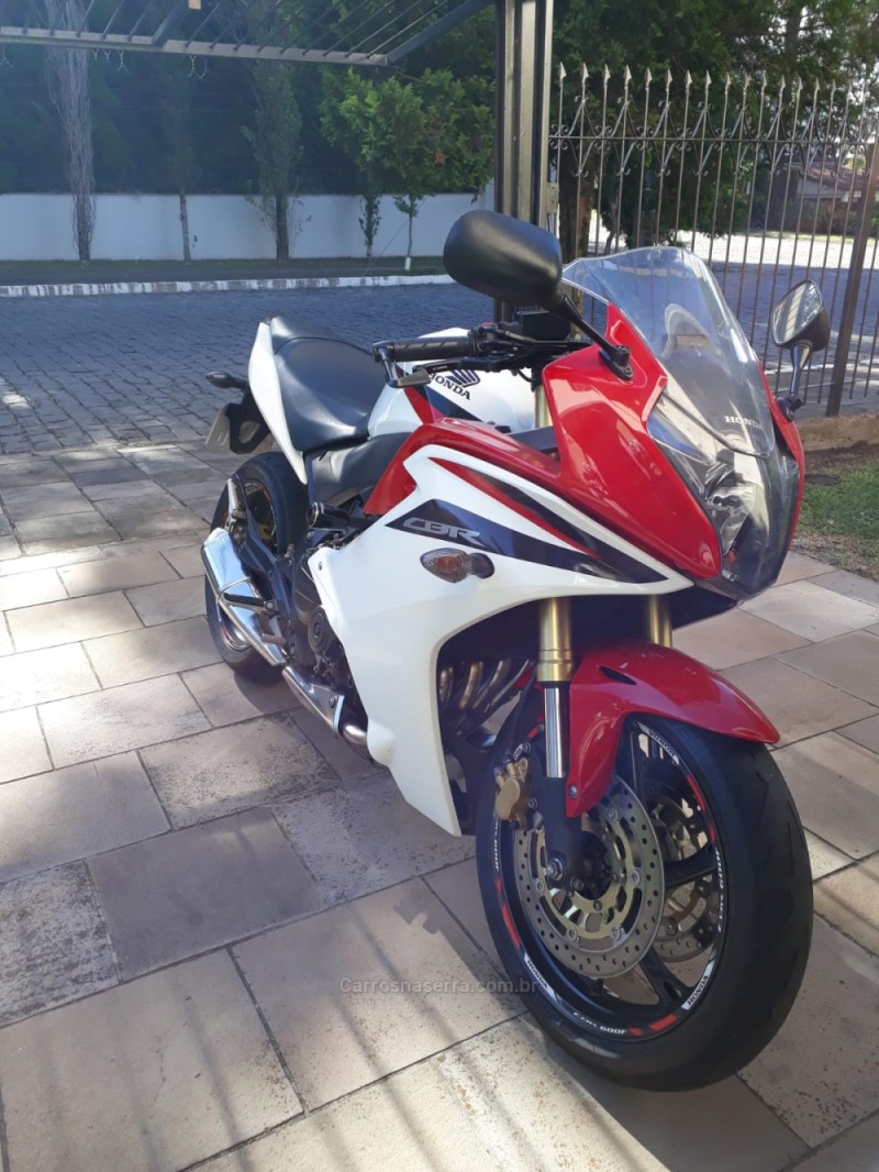 CB 600F  - 2013 - FARROUPILHA