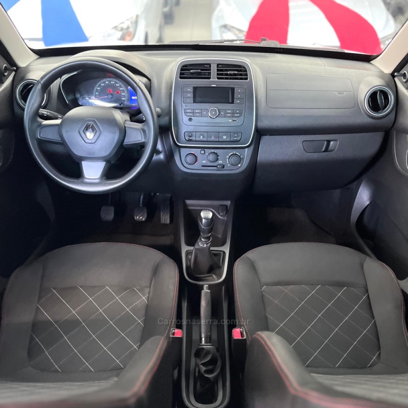 KWID 1.0 12V SCE FLEX ZEN MANUAL - 2019 - CANOAS