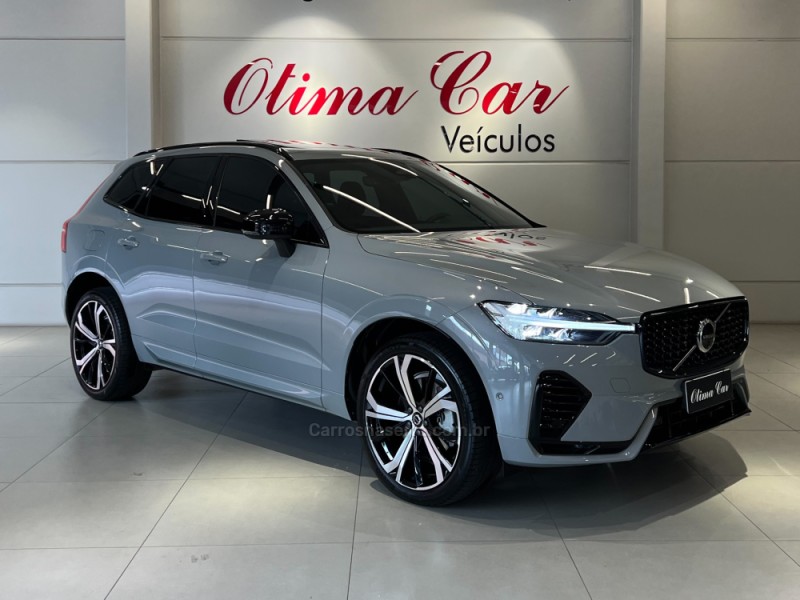 XC60 2.0 T8 ULTIMATE DARK AWD HIBRIDO 4P AUTOMÁTICO  - 2024 - FLORES DA CUNHA