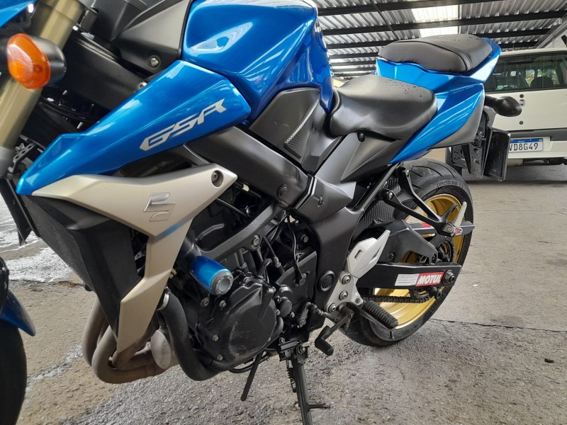 GSR 750 - 2015 - FARROUPILHA