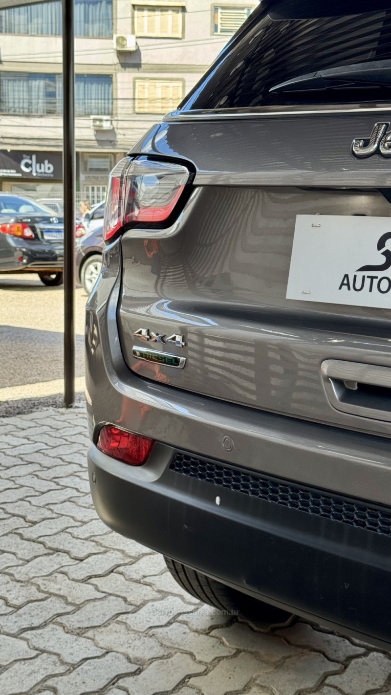 COMPASS 2.0 16V DIESEL LONGITUDE 4X4 AUTOMÁTICO - 2018 - LAJEADO