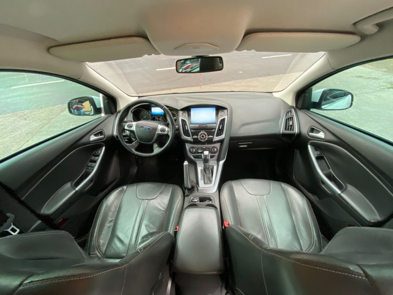 FOCUS 2.0 TITANIUM HATCH 16V FLEX 4P AUTOMÁTICO - 2015 - CAXIAS DO SUL