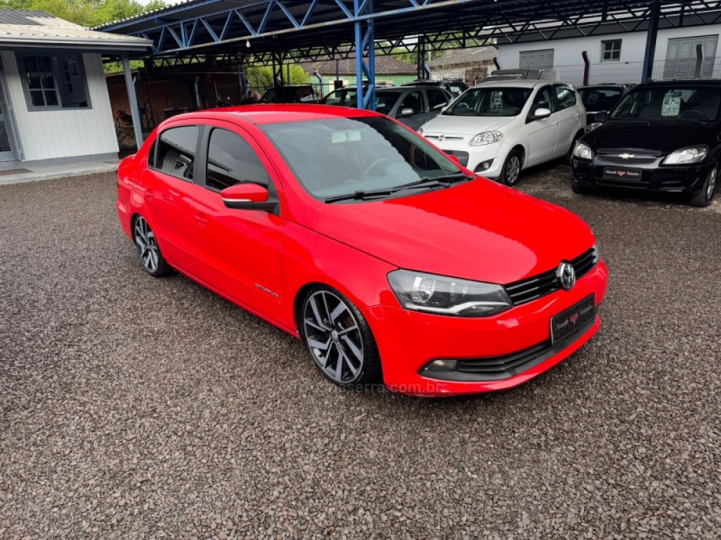 VOYAGE 1.6 MI COMFORTLINE 8V FLEX 4P MANUAL - 2015 - IGREJINHA